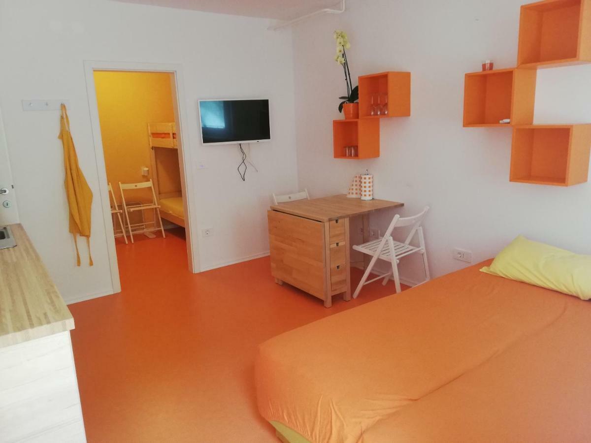Apartma Ada إيزولا المظهر الخارجي الصورة