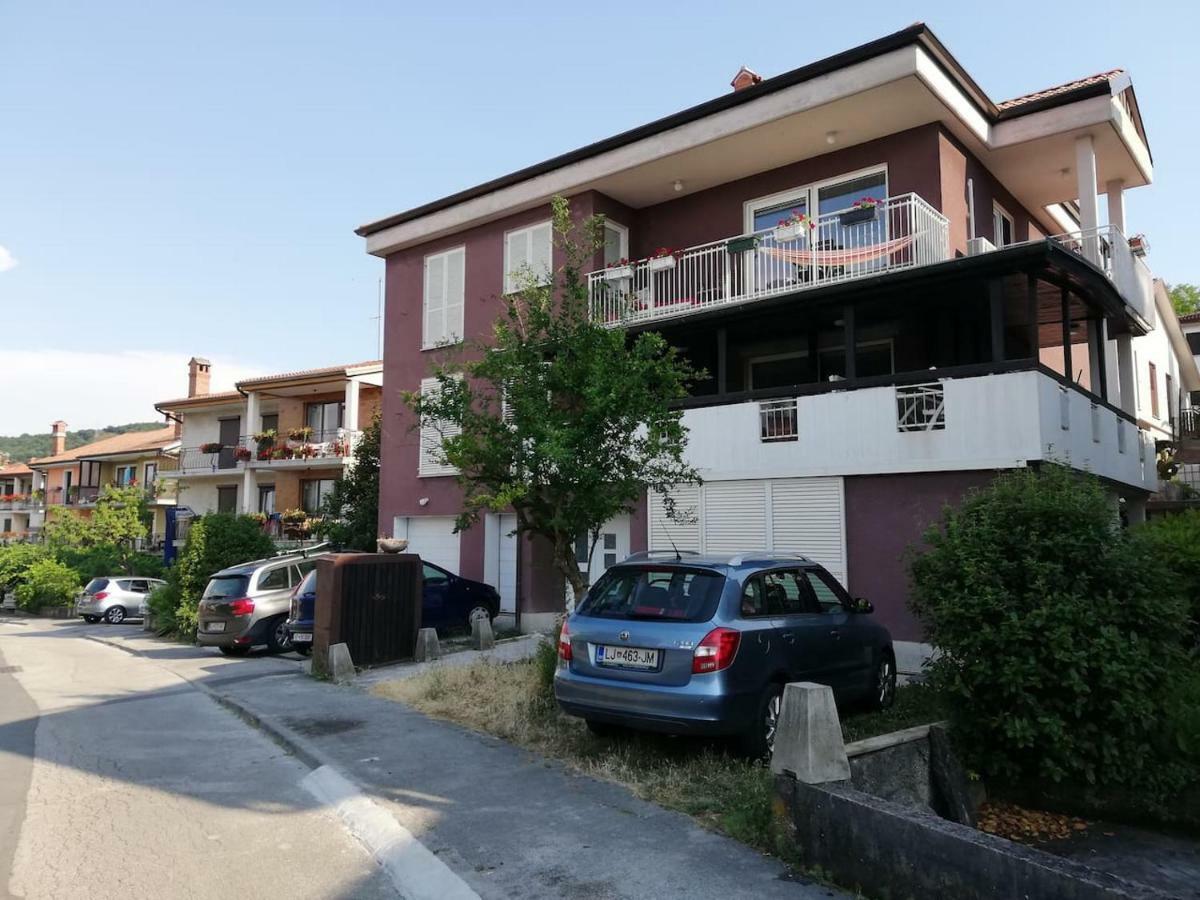 Apartma Ada إيزولا المظهر الخارجي الصورة